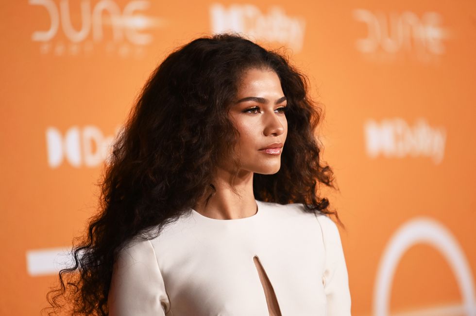 zendaya-at-the-u-s-premiere-of-dune-part-2-held-at-josie-news